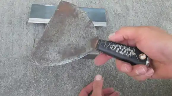 A step-by-step guide to sharpening a drywall knife
