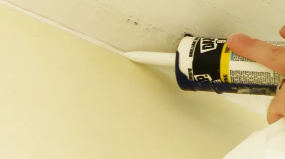 When Should You Caulk Wall Corners Before or After Painting