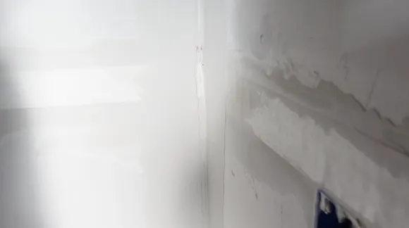 Apply Joint Compound Over Drywall Tape