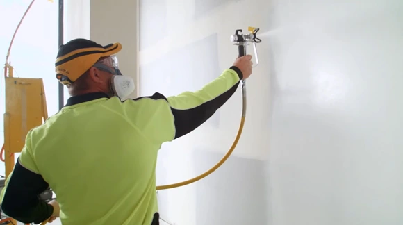 Do Professional Painters Use Sprayers