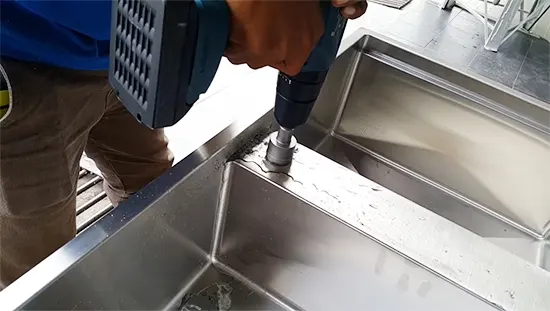 Does Lubricating Metal Sink Make it Easier to Drill