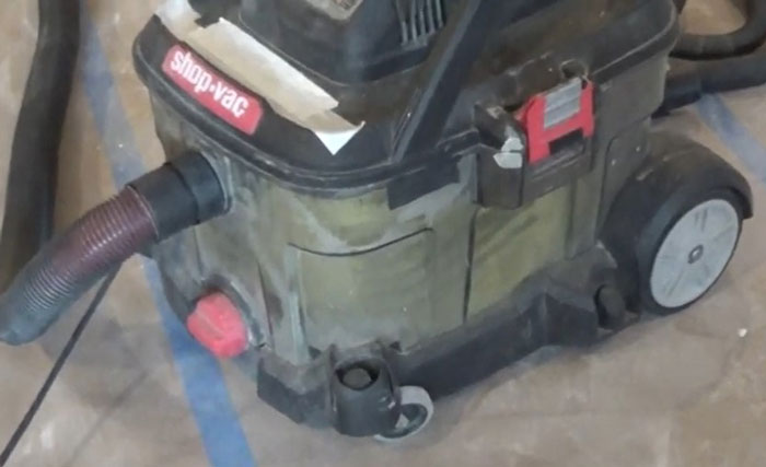 Does a Shop Vac Work Well for Vacuuming Drywall Dust from hardwood