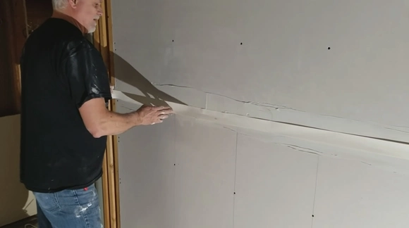 Factors That Influence Timeline for Taping and Mudding Drywall
