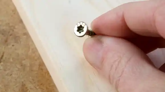 coarse thread drywall screw