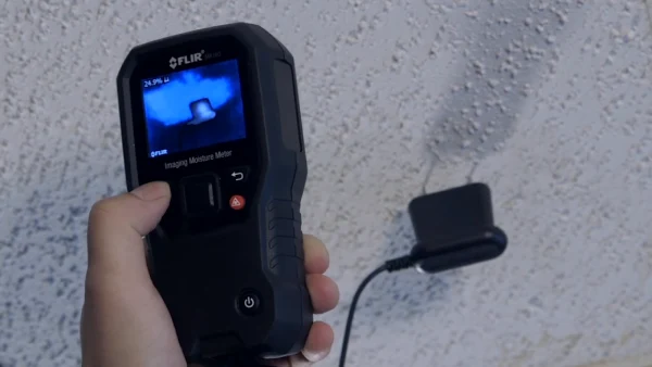 Infrared thermal imaging camera