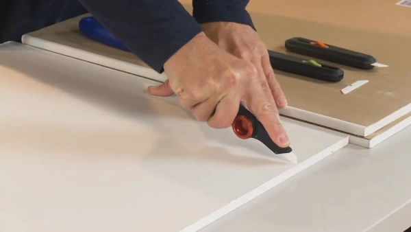 How Can You Cut Drywall With a Utility Knife