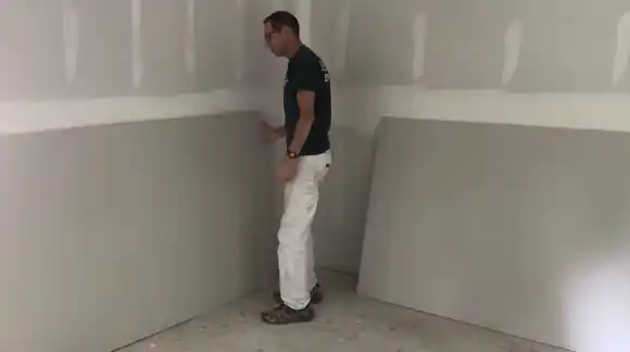 How High Can a Drywall Lift Reach For Installing a Wall