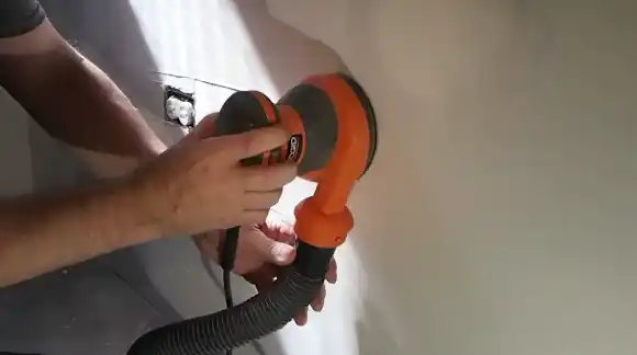Tips on Sanding Drywall Cleanly with an Orbital Sander