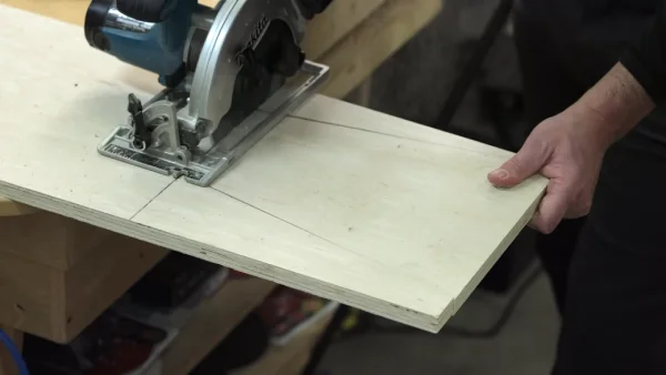 What Other Tools Can Be Used In Place of a Circular Saw for Cutting Drywall