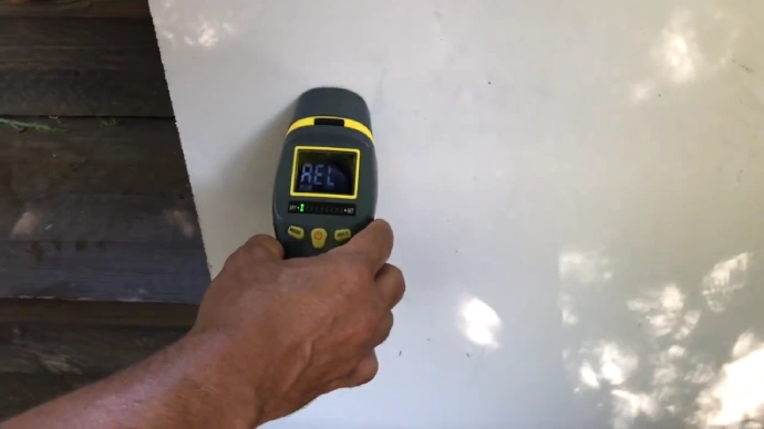 What is Acceptable Moisture Levels in Drywall