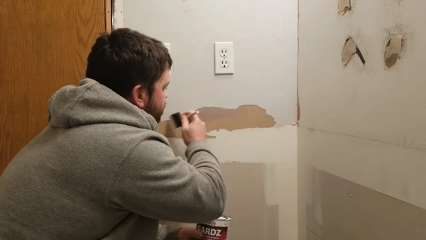 What to Use to Seal Torn Drywall Paper for a Seamless Seal