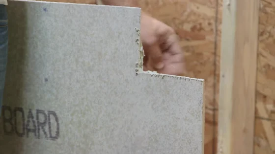 What is the recommended thickness of thinset for the cement board