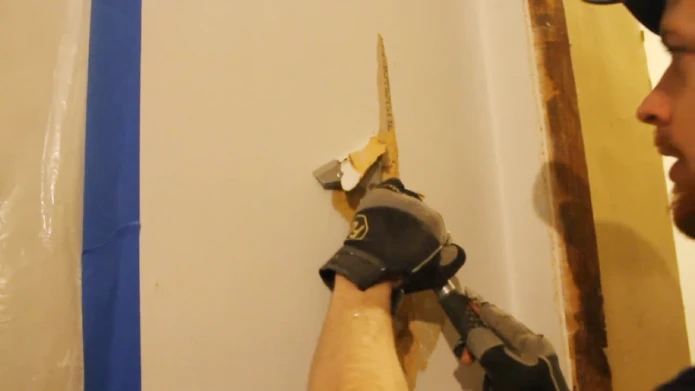 how to remove lining paper from plasterboard