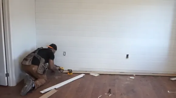 What is the average price of installing a shiplap